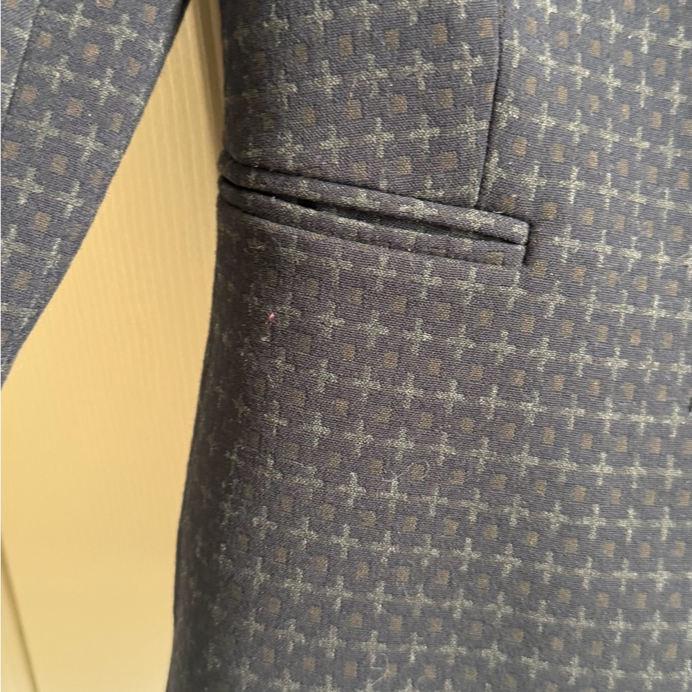 Express Black Micro-Pattern Two-Button Blazer - Picture 7 of 10